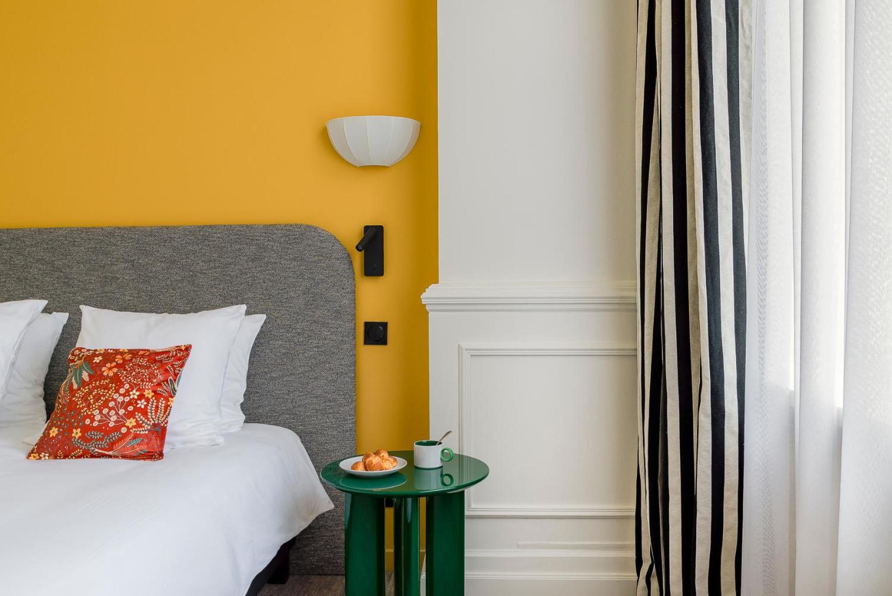 Hotel De La Poste Beaune  Bagian luar foto